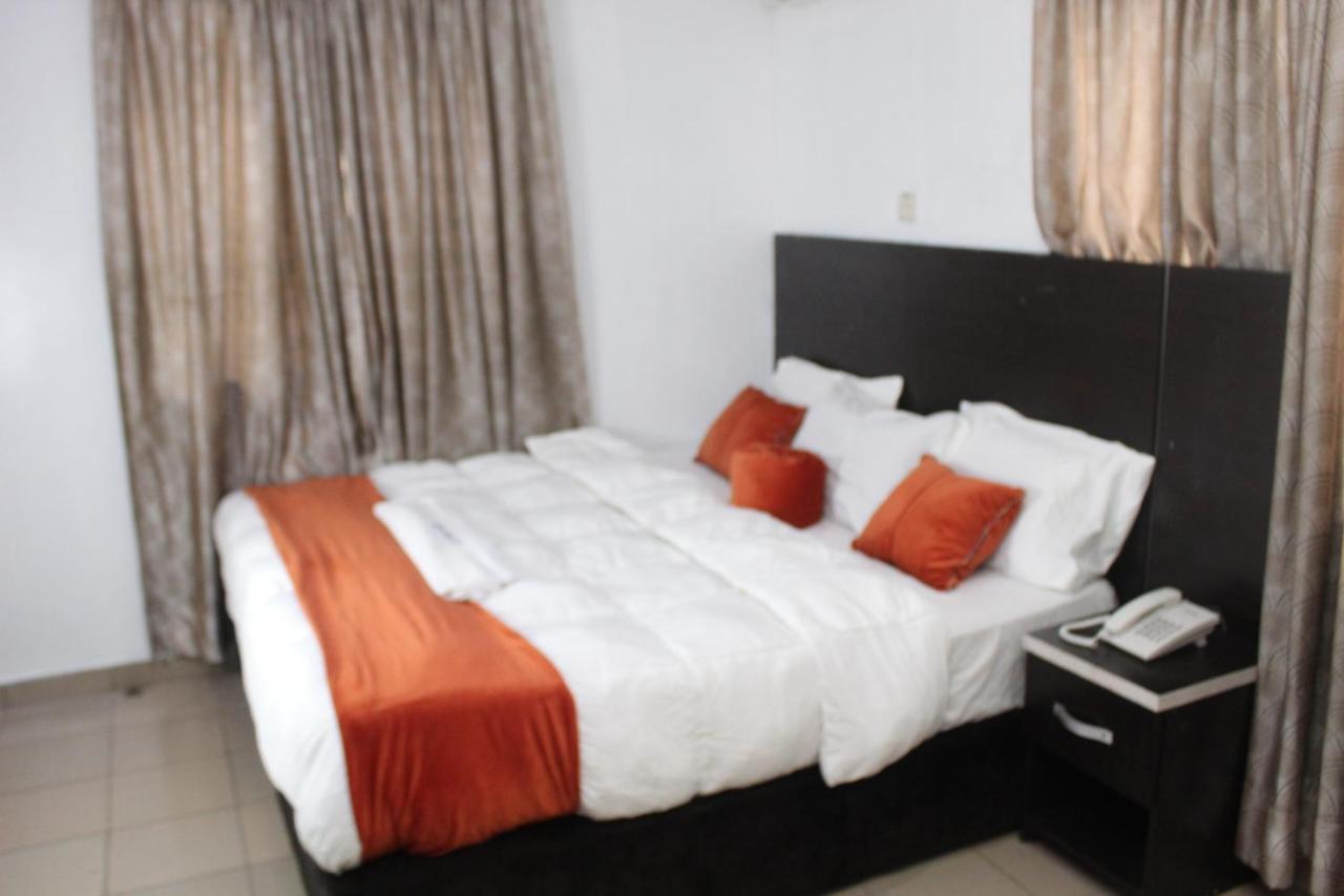 Blue Moon Hotels Victoria Island Lagos Eksteriør billede