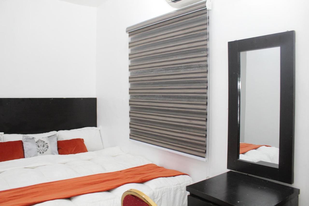Blue Moon Hotels Victoria Island Lagos Eksteriør billede