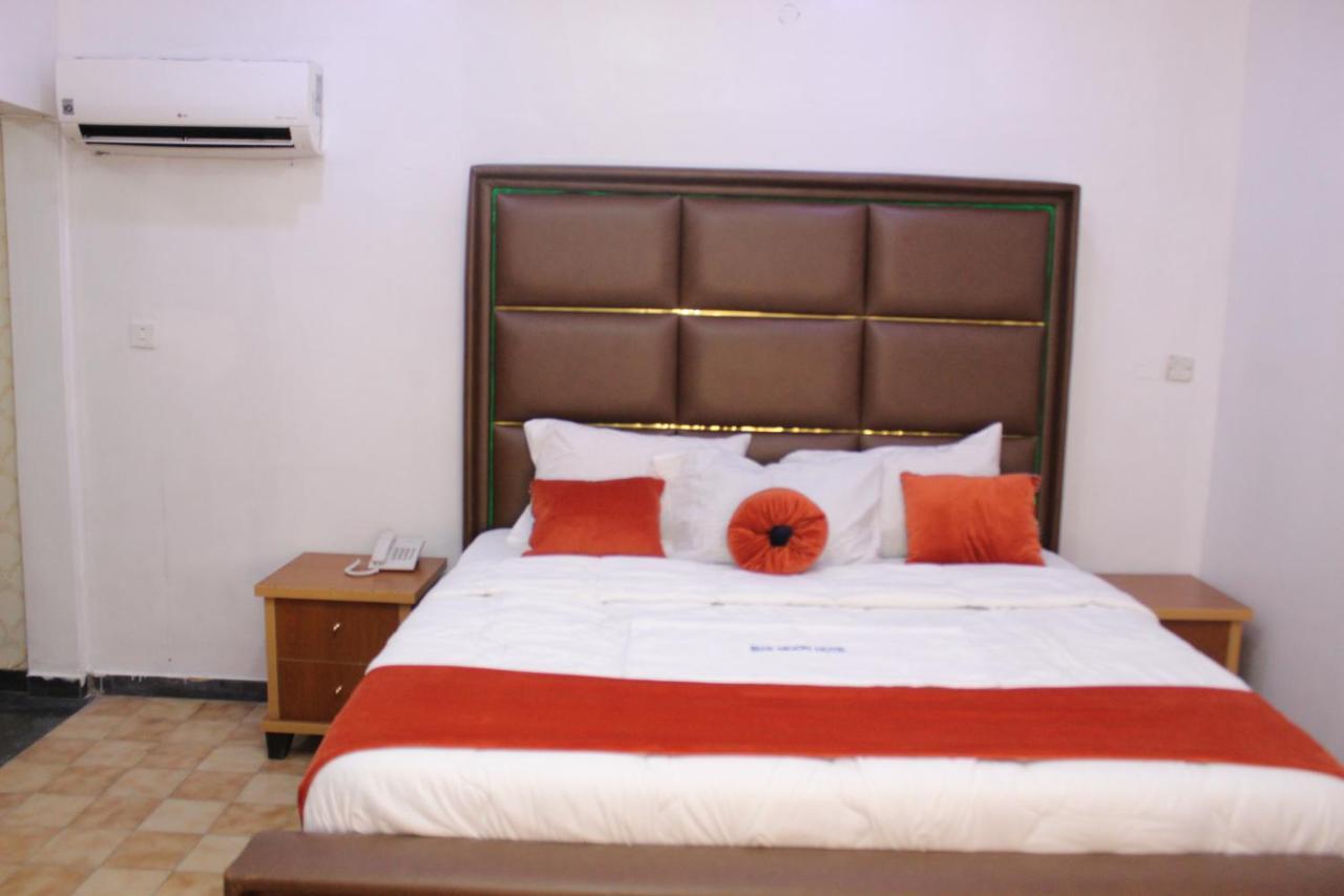 Blue Moon Hotels Victoria Island Lagos Eksteriør billede