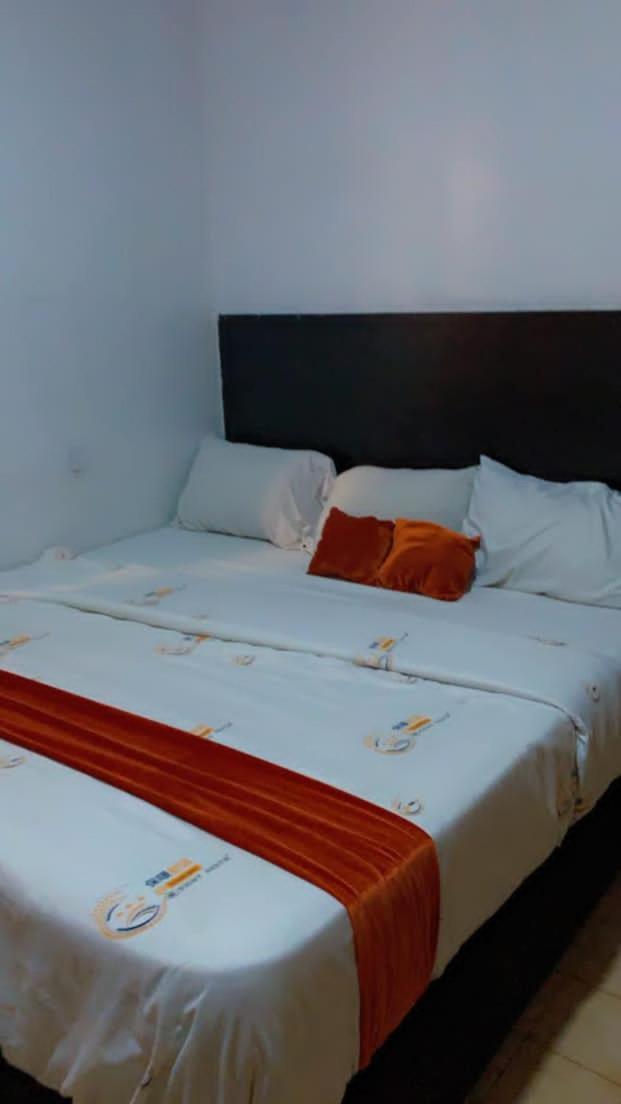 Blue Moon Hotels Victoria Island Lagos Eksteriør billede