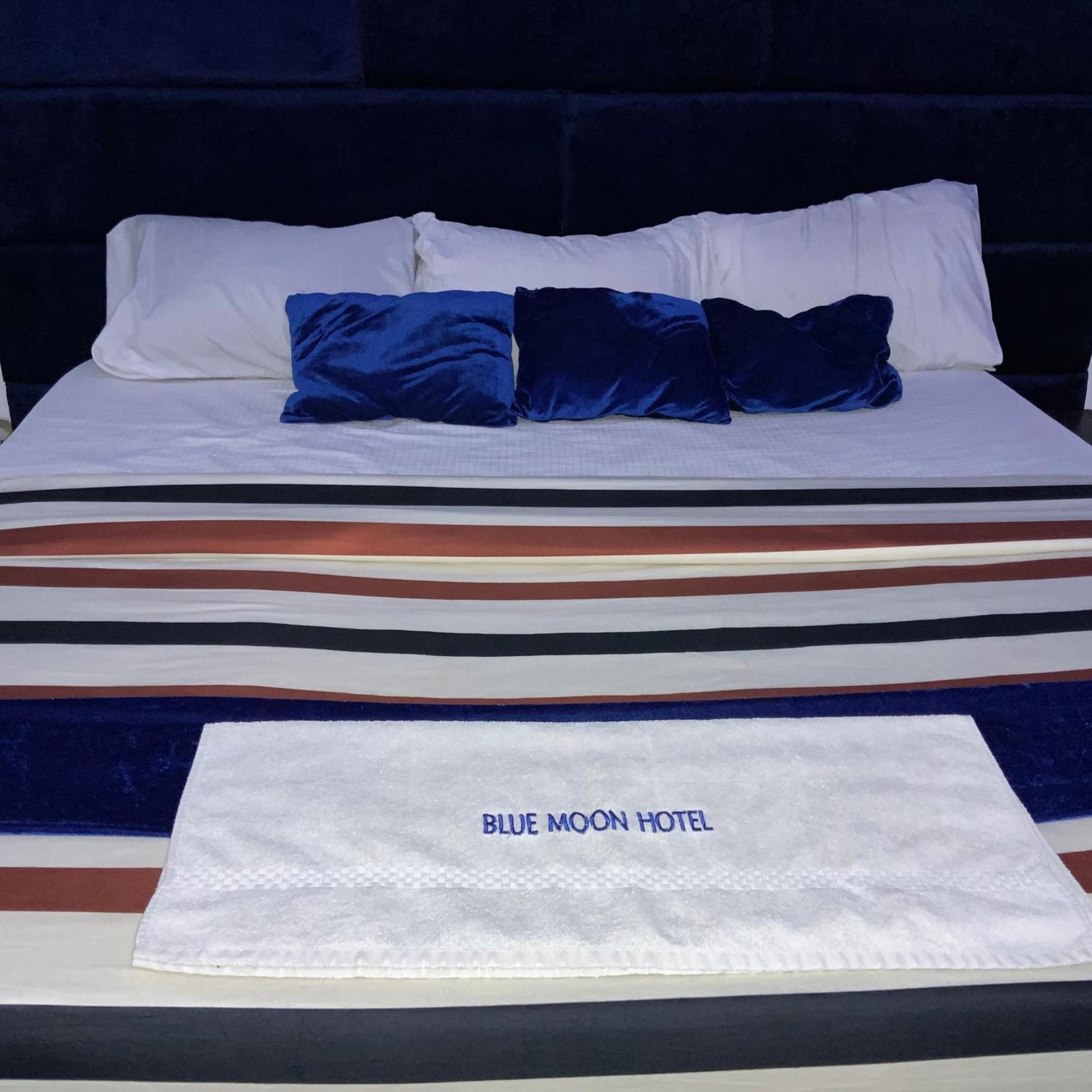Blue Moon Hotels Victoria Island Lagos Eksteriør billede