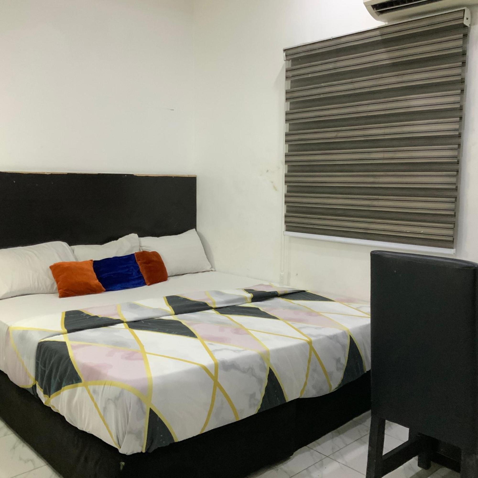 Blue Moon Hotels Victoria Island Lagos Eksteriør billede
